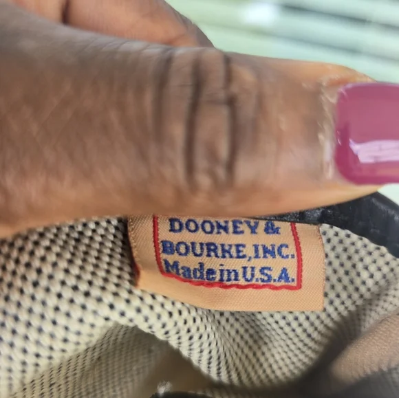 Dooney & Bourke Black Cream Tote Bag Gold Buckle Large 12x13 Inches - Picture 14 of 15